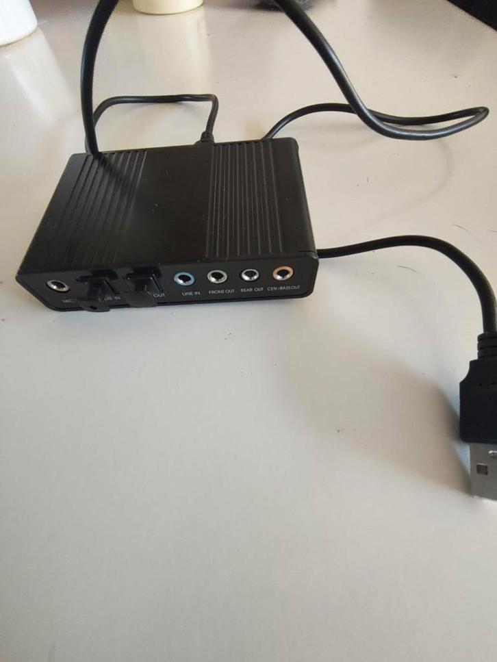 USB 5.1 audio adapter, Computers en Software, Geluidskaarten, Zo goed als nieuw, Extern, Ophalen of Verzenden