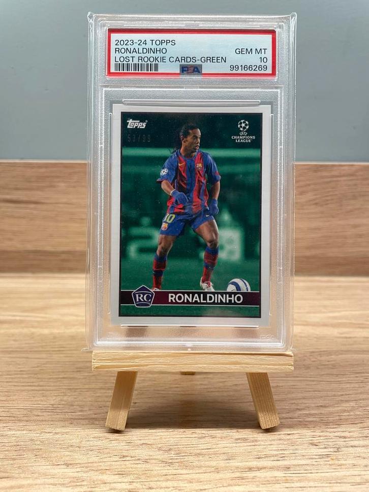Topps Lost Rookie Ronaldinho Green /99 PSA 10, Hobby en Vrije tijd, Verzamelkaartspellen | Overige, Nieuw, Losse kaart, Foil, Ophalen of Verzenden