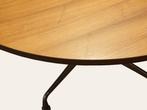Vitra Segmented Dining Table bij TheReSales, Huis en Inrichting, Tafels | Eettafels, Ophalen, Design, Rond, Zo goed als nieuw
