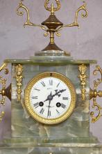 schouwklok met kandelaars marmer antiek  Winschoten, Antiek en Kunst, Ophalen of Verzenden