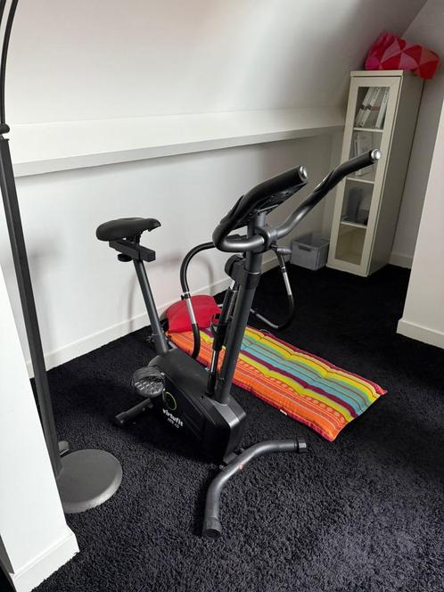 VirtuFit Hometrainer 1.0 – Fitness fiets 8 weerstandsniveaus, Sport en Fitness, Fitnessapparatuur, Zo goed als nieuw, Hometrainer