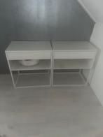 2x IKEA Vikhammer Nachtkastjes, Huis en Inrichting, Slaapkamer | Nachtkastjes, Ophalen, Minder dan 45 cm, Zo goed als nieuw, Minder dan 55 cm