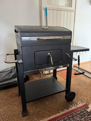 Barbecue beschikbaar voor biedingen