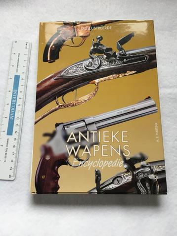 Hardcover boek: geillustreerde Antieke Wapens Encyclopedie