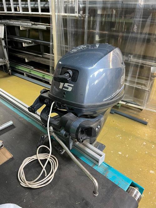 Yamaha 15PK 4-takt buitenboordmotor, Watersport en Boten, Buiten- en Binnenboordmotoren, Zo goed als nieuw, Benzine, Buitenboordmotor
