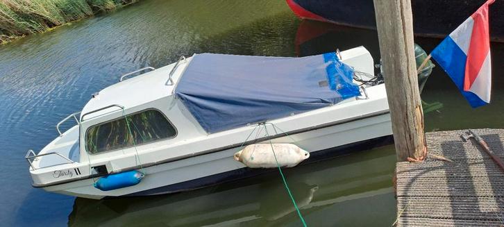 kajuitboot polyester Pilot incl. Trailer, Watersport en Boten, Vis- en Consoleboten, Gebruikt, Tot 10 pk, 3 tot 6 meter, Benzine