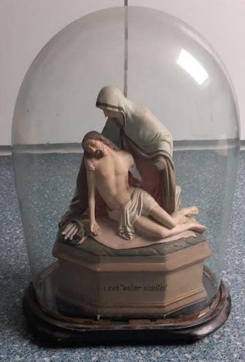 antiek glazen stolp beschikbaar voor biedingen