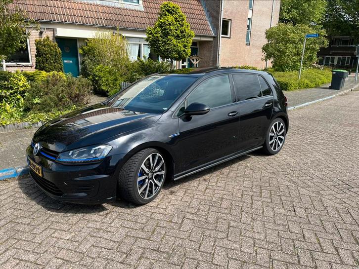 Volkswagen Golf 1.4 TSI Phev 204pk 5D DSG 2015 Zwart, Auto's, Volkswagen, Particulier, Golf, ABS, Airbags, Airconditioning, Apple Carplay