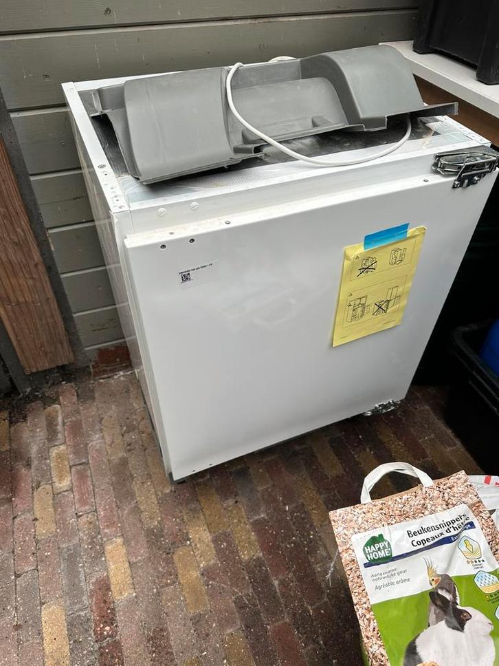 Inbouw koelkast. En roestvrij koelkastje. Zgan, Huis en Inrichting, Keuken | Keukenbenodigdheden, Zo goed als nieuw, Ophalen
