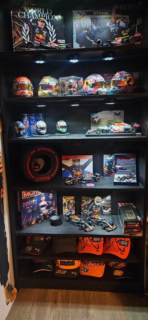 Max Verstappen Red Bull Racing schaalmodellen auto's, helmen, Verzamelen, Automerken, Motoren en Formule 1, Zo goed als nieuw
