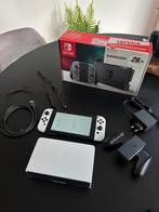 Nintendo Switch V1, Spelcomputers en Games, Spelcomputers | Nintendo Switch, Ophalen, Zo goed als nieuw, Met 2 controllers, Switch Original