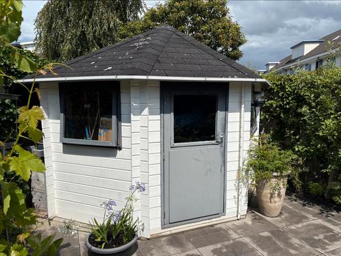 Blokhut/tuinhuisje (2.40x2.40mtr), gratis afhalen, Tuin en Terras, Tuinhuizen, Gebruikt, Blokhut, Hout, Minder dan 250 cm, 200 tot 400 cm