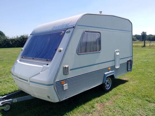 caravan Beyerland, Caravans en Kamperen, Caravans, Particulier, tot en met 2, 500 - 750 kg, Standaardzit, Beyerland, Dwarsbed