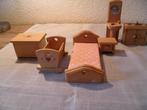 Houten poppenhuis meubels in mooie conditie., Ophalen of Verzenden, Gebruikt, Poppenhuis