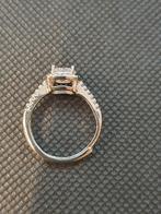 Antiek stijl verzilverde ring met zirkonia., Sieraden, Tassen en Uiterlijk, Ringen, Nieuw, Ophalen of Verzenden, Dame, Zilver