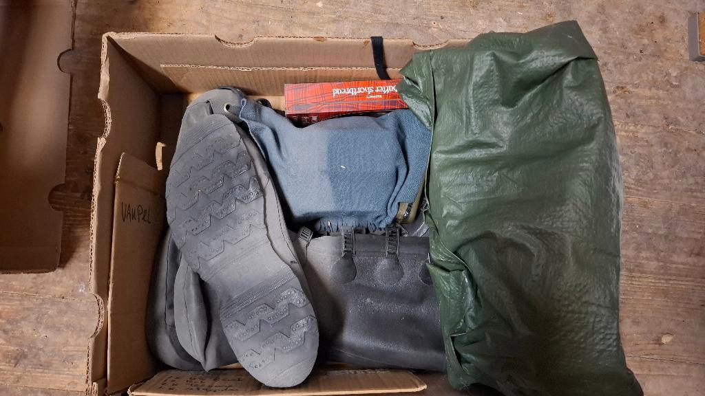 KL / KLU kleding, schoenen & accessoires – alles in één koop, Verzamelen, Ophalen, Luchtmacht, Nederland, Kleding of Schoenen