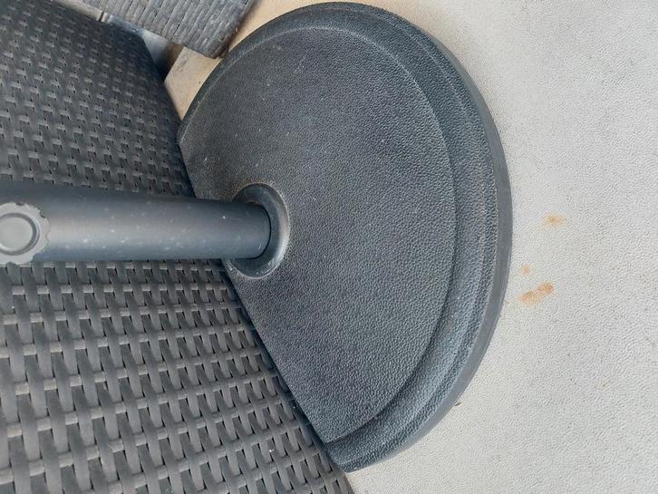 PARASOLVOET HALF 15 KG ZWART, Tuin en Terras, Parasols, Zo goed als nieuw, Parasolvoet, Minder dan 1 meter, Ophalen of Verzenden