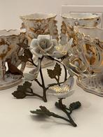 Setje antiek porselein rozen vieux de Bruxelles vaasjes, Ophalen of Verzenden