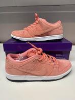 Nike SB Dunk Low Pink Pig maat 43, Kleding | Heren, Schoenen, Overige kleuren, Nike, Ophalen of Verzenden, Sneakers of Gympen