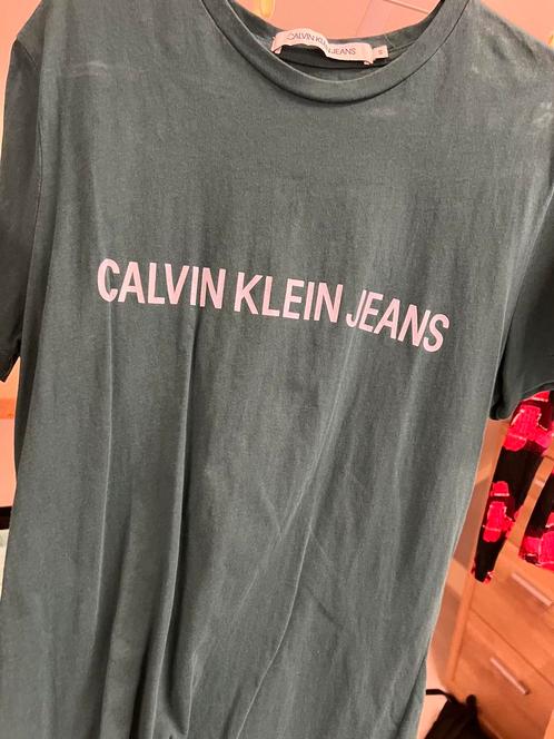 Mooi groen shirtje van calvin klein maat s, Kleding | Heren, T-shirts, Zo goed als nieuw, Maat 46 (S) of kleiner, Groen, Ophalen of Verzenden