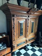 Majestieuze en zeer verfijnde rankenkast ca 1800, Ophalen