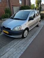 Toyota Yaris 1.0 16V Vvti 5DR Terra 2000 Grijs, Voorwielaandrijving, 4 cilinders, 840 kg, 400 kg