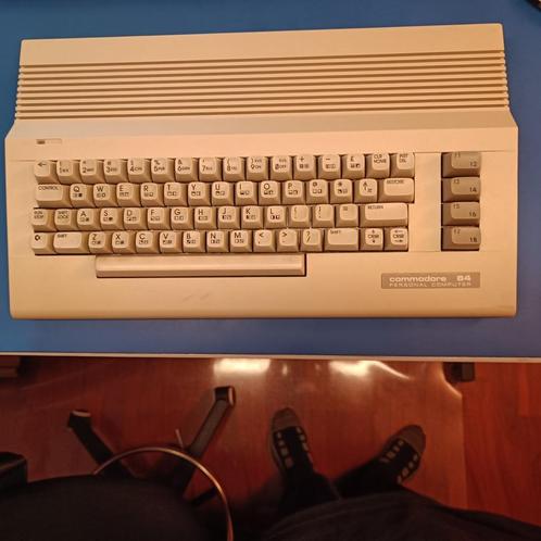 Commodore C64c deels defect, Computers en Software, Vintage Computers, Ophalen of Verzenden