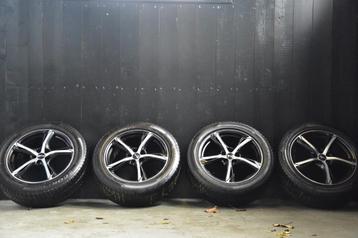 Een prachtig winterset voor een Volvo XC90. beschikbaar voor biedingen