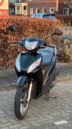 Honda Vision NSC 50cc scooter brommer - Geel Kenteken, Ophalen of Verzenden, Gebruikt