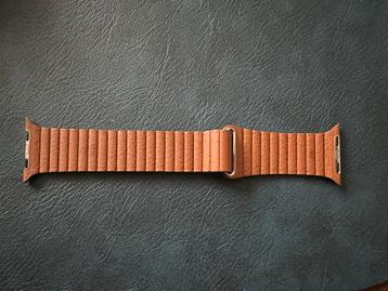 Apple Watch Leather Loop 44 mm beschikbaar voor biedingen