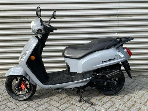 Sym fiddle 2, Fietsen en Brommers, Scooters | SYM, Gebruikt, Fiddle, Maximaal 45 km/u, Benzine, Ophalen