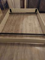 Bedombouw met spiralen en matrassen, Gebruikt, Beige, Tweepersoons, Ophalen of Verzenden
