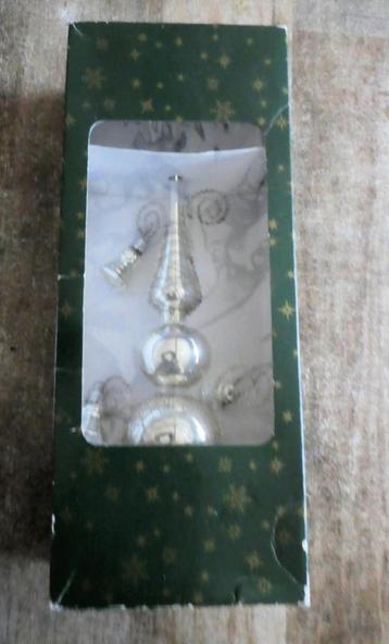 Prachtige zilveren oude piek ionisch glas met belletjes doos beschikbaar voor biedingen