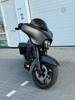Harley Street Glide 107 – 2018 Custom topstaat, unieke kleur, 2 cilinders, 1749 cc, Motorrijbewijs A, Bedrijf