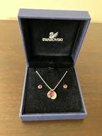 Swarovski ketting met hanger en oorbellen, Nieuw, Ophalen of Verzenden, Met kristal, Rood