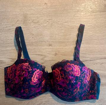 Prima donna 95C voorgevormd zwart paars  fuchsia print beschikbaar voor biedingen