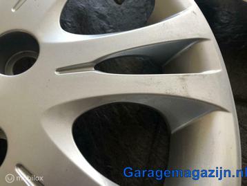 Wieldop 15 inch set Hyundai i20 I ('08-'14) 52960-1J100 beschikbaar voor biedingen