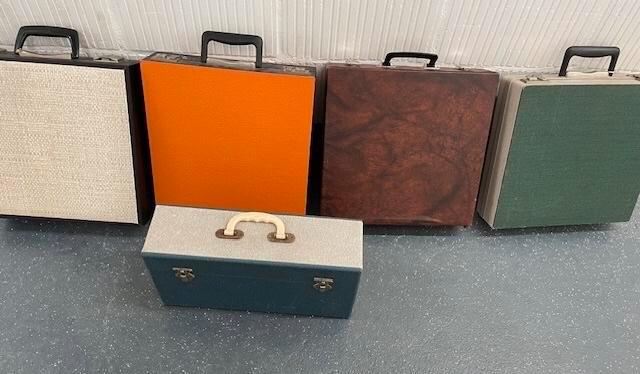 Vintage Grammofoonplaten Koffers - Diverse Kleuren, Huis en Inrichting, Woonaccessoires | Overige, Gebruikt, Ophalen of Verzenden