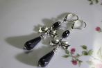 Hematiet oorbellen met strikjes - Feest juweel, Overige materialen, Hangers, Zwart, Nieuw