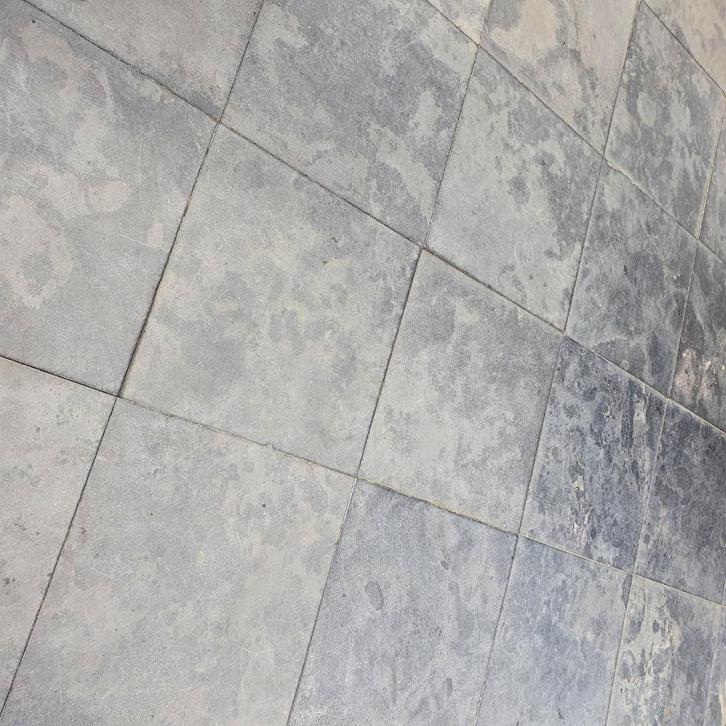 Chinees hardsteen 50x50 totaal nog 83 m2, Tuin en Terras, Tegels en Klinkers, Gebruikt, Terrastegels, Natuursteen, 10 m² of meer