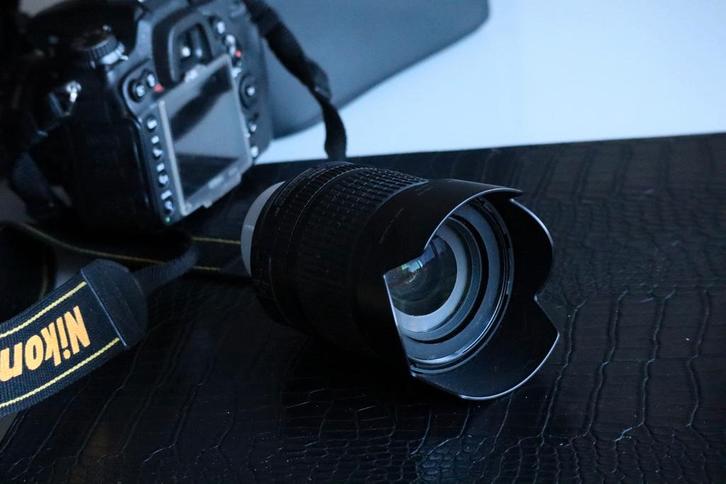 Nikon D7000 met 2 lenzen en accessoires, Audio, Tv en Foto, Optische apparatuur | Verrekijkers, Zo goed als nieuw, 8 tot 12x, Ophalen of Verzenden