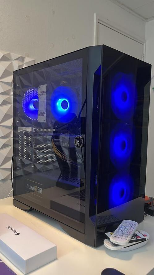 Zwarte pc case, Computers en Software, Computerbehuizingen, Zo goed als nieuw, Ophalen