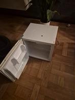 Campingkoelkast - Compact en handig!, Ophalen, Gebruikt, Minder dan 75 liter, Met vriesvak