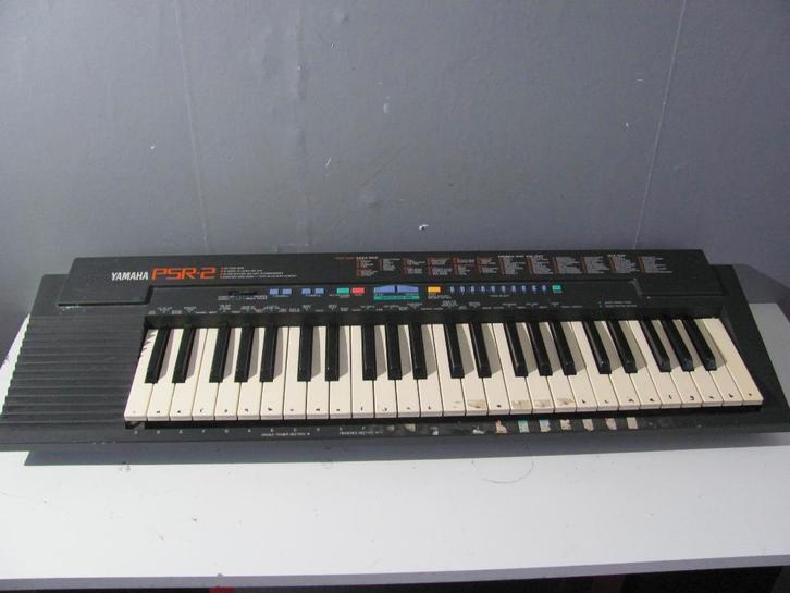 Yamaha psr-2 keyboard met 49 toetsen , 100 voice bank, Muziek en Instrumenten, Keyboards, Zo goed als nieuw, 49 toetsen, Yamaha
