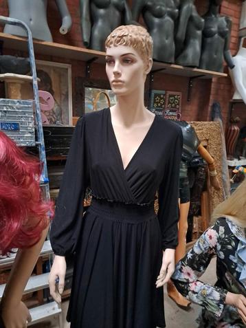 paspop/etalagepop/etalagepoppen beschikbaar voor biedingen