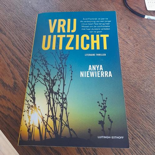 Anya Niewierra - Vrij uitzicht, Boeken, Thrillers, Nieuw, Wereld overig, Ophalen of Verzenden