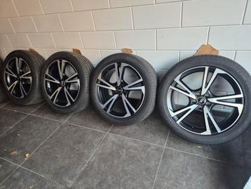 Origineel Audi Q5 wielset 20 inch pirelli  beschikbaar voor biedingen