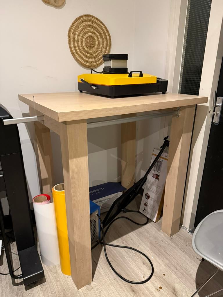 Winkel tafel / kleding winkel kleding rek tafel etalage, Ophalen of Verzenden, Zo goed als nieuw