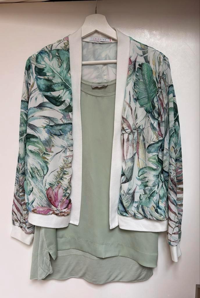Zomerse set: Bomberjack met tropische print en top, Kleding | Dames, Jassen | Zomer, Zo goed als nieuw, Maat 38/40 (M), Groen