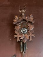 Werkende originele koekoeksklok met hertenkop, Antiek en Kunst, Ophalen of Verzenden